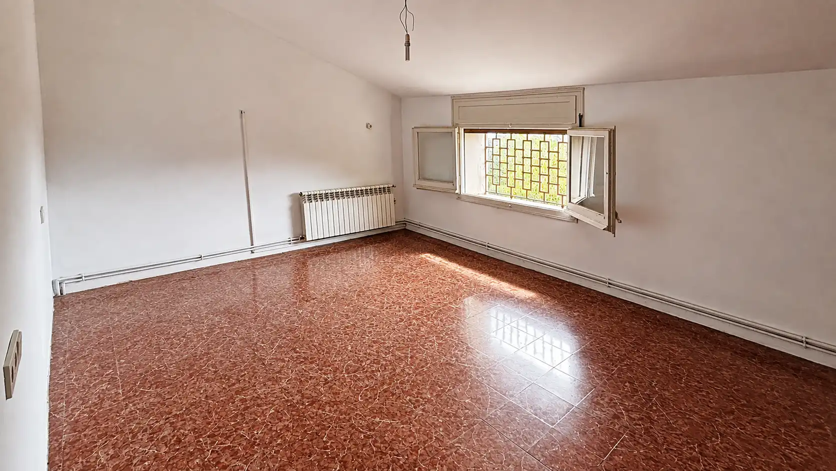 Living room of Country homes for sale in Vacarisses  with Heating, Private garden and Oven