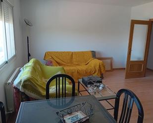 Sala d'estar de Pis en venda en Pozuelo de Calatrava amb Calefacció i Piscina