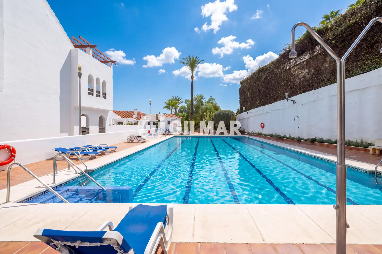 Piscina de Apartament en venda en Nueva Andalucía