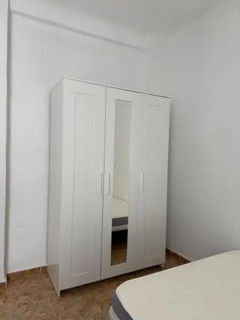Habitación de Piso en venta en Murcia con Terraza y Trastero