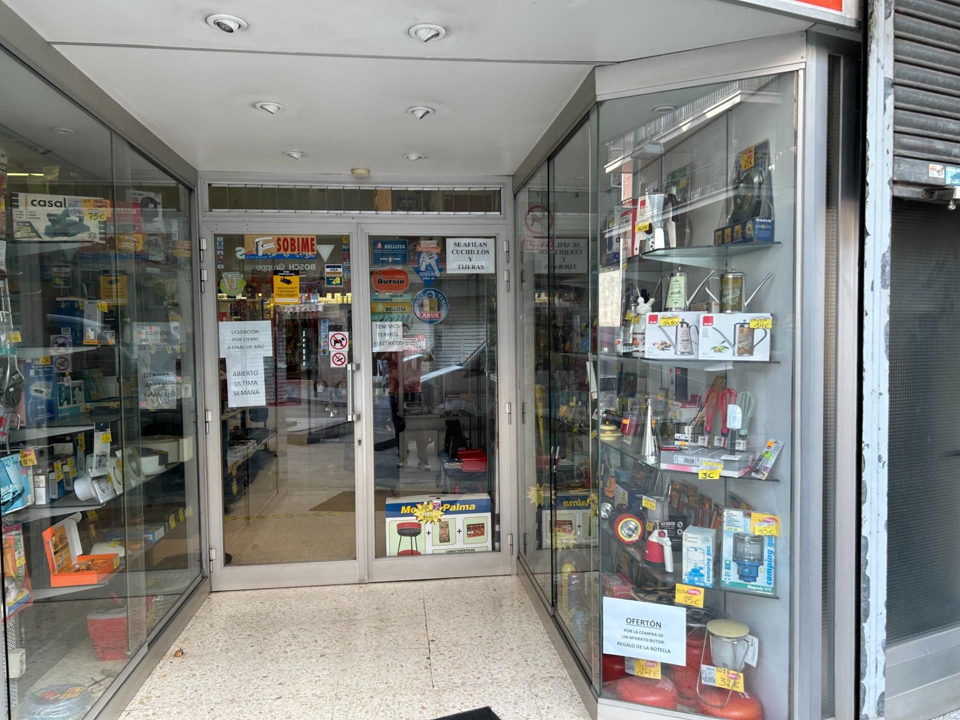 Premises for sale in Badalona