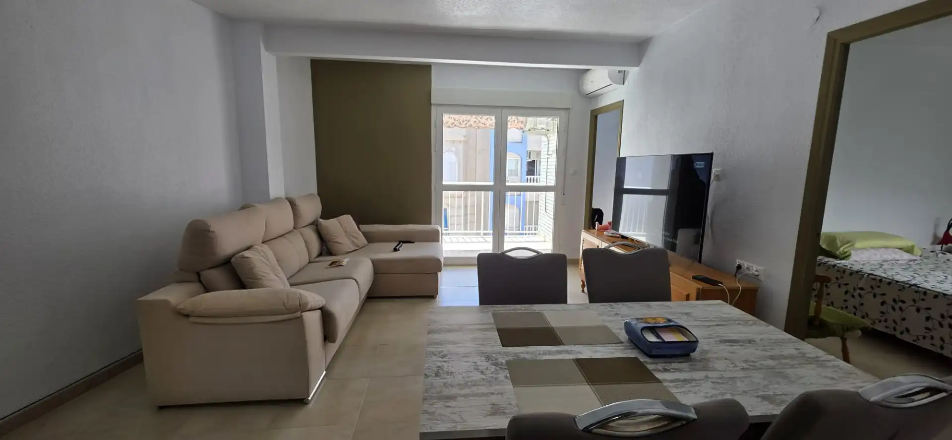 Sala d'estar de Pis en venda en Torrevieja amb Moblat