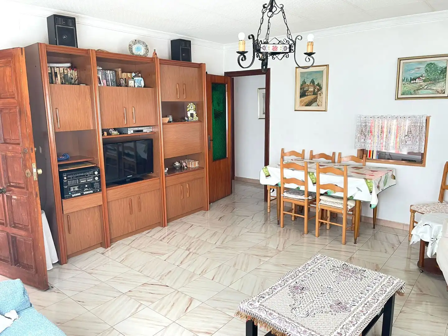 Wohnzimmer von Haus oder Chalet zum Verkauf in Mula mit Privatgarten, Terrasse und Abstellraum