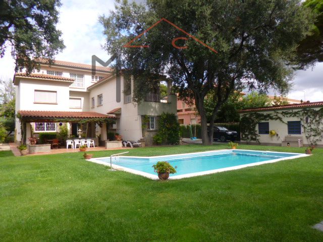 Garden of House or chalet for sale in Sant Just Desvern  with Air Conditioner, Heating and Private garden