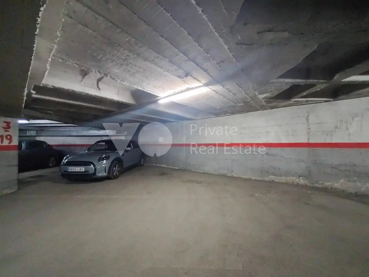 Garage for sale in Madrid, Madrid