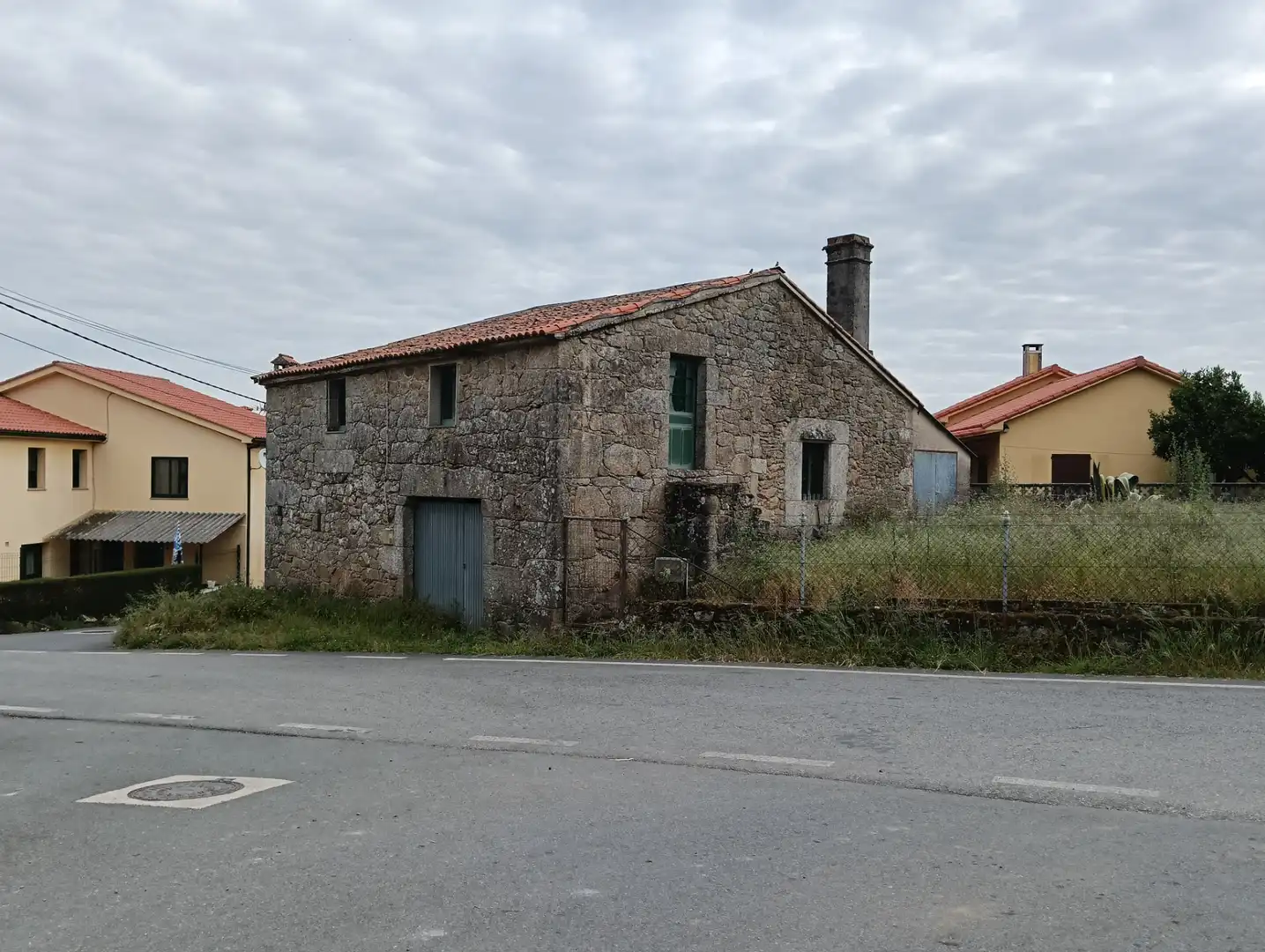 Exterior view of Houses for sale in Coirós  with Private garden and Storage room