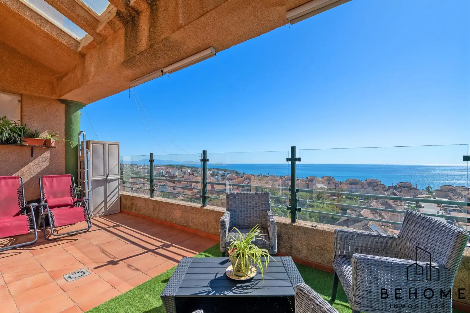Terraza de Ático en venta en La Alcaidesa con Jardín privado, Terraza y Piscina comunitaria