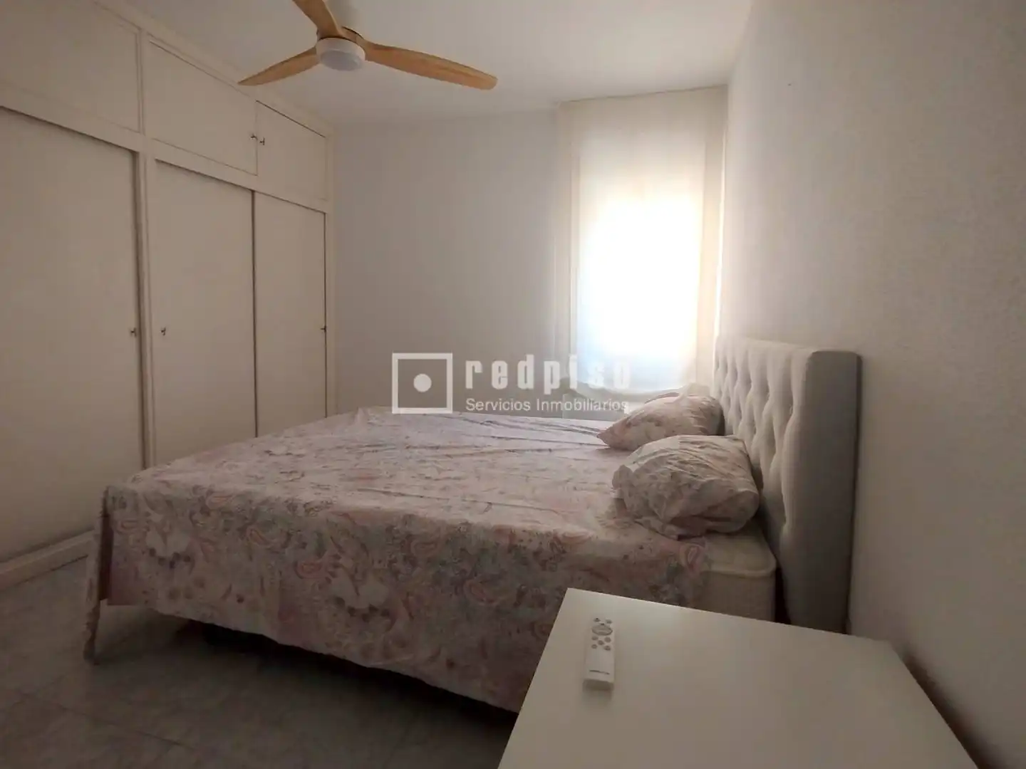 Habitación de Piso de alquiler en Sevilla con Aire acondicionado y Jardín privado