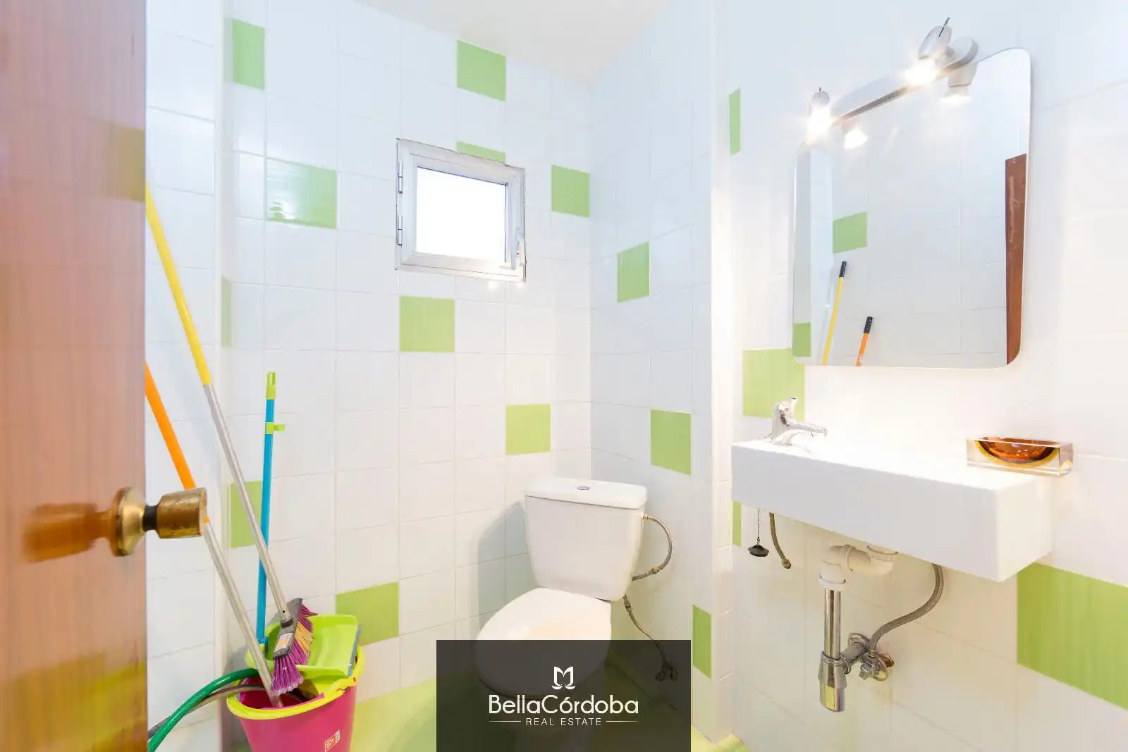 Baño de Oficina en venta en Córdoba con Aire acondicionado