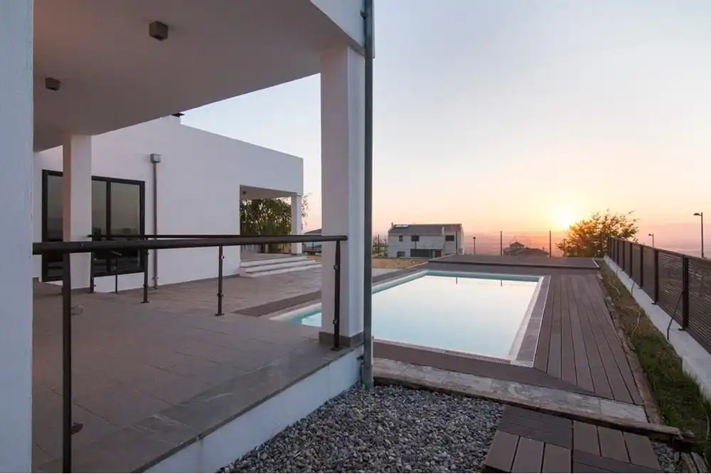 Casa o chalet de alquiler en Calle Charinas, 8, Altos de la Zubia