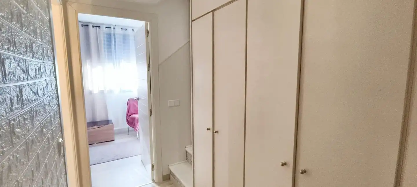 Schlafzimmer von Wohnung zum Verkauf in Garrucha mit Klimaanlage, Terrasse und Abstellraum