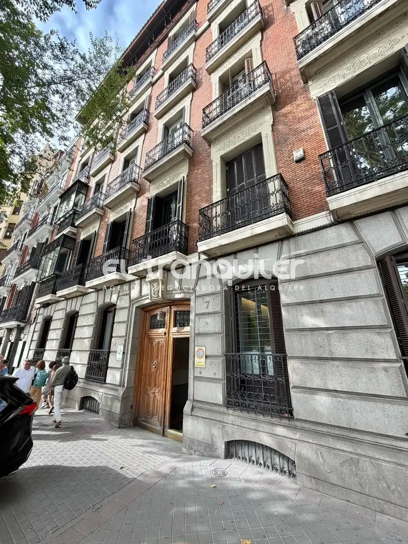 Flat with lift to rent in Calle Paseo Infanta Isabel, imagen 31