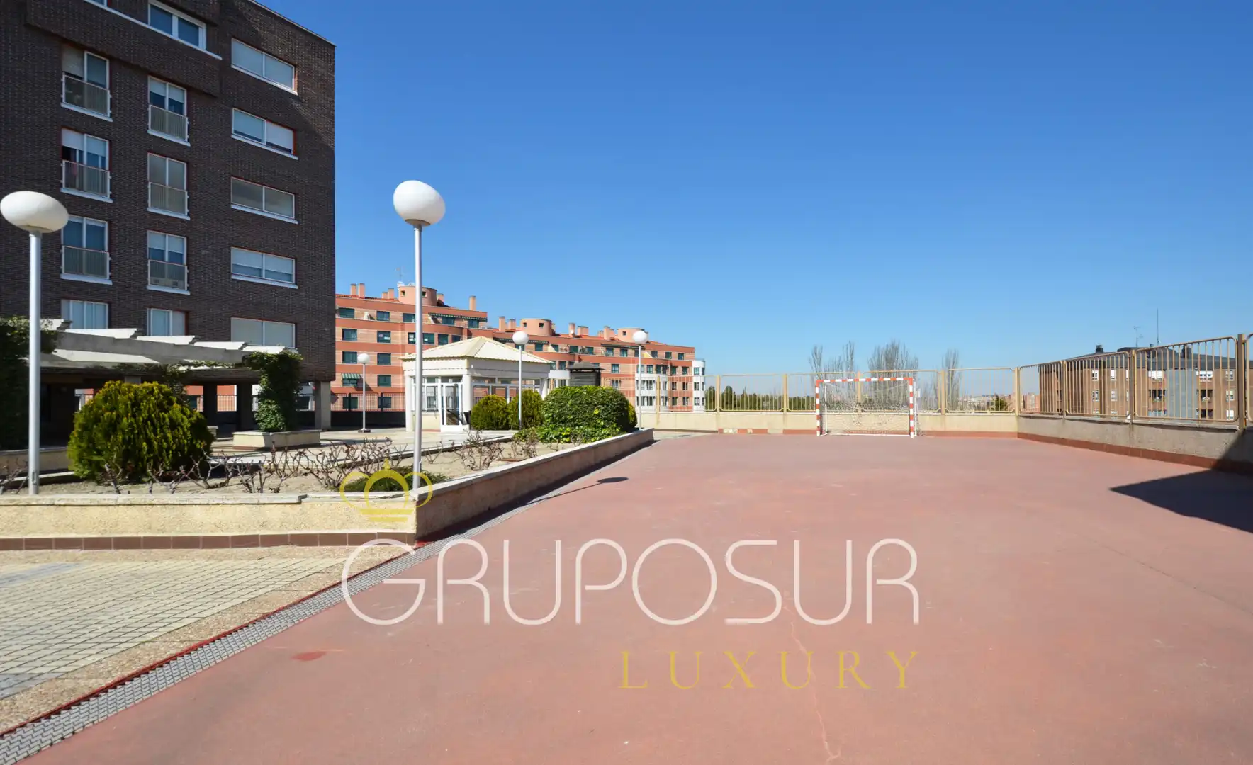 Maison mitoyenne avec piscine à vendre à Calle Mariano de los Cobos 76, imagen 93