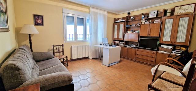 Casa adosada en Venta en Losar de la Vera