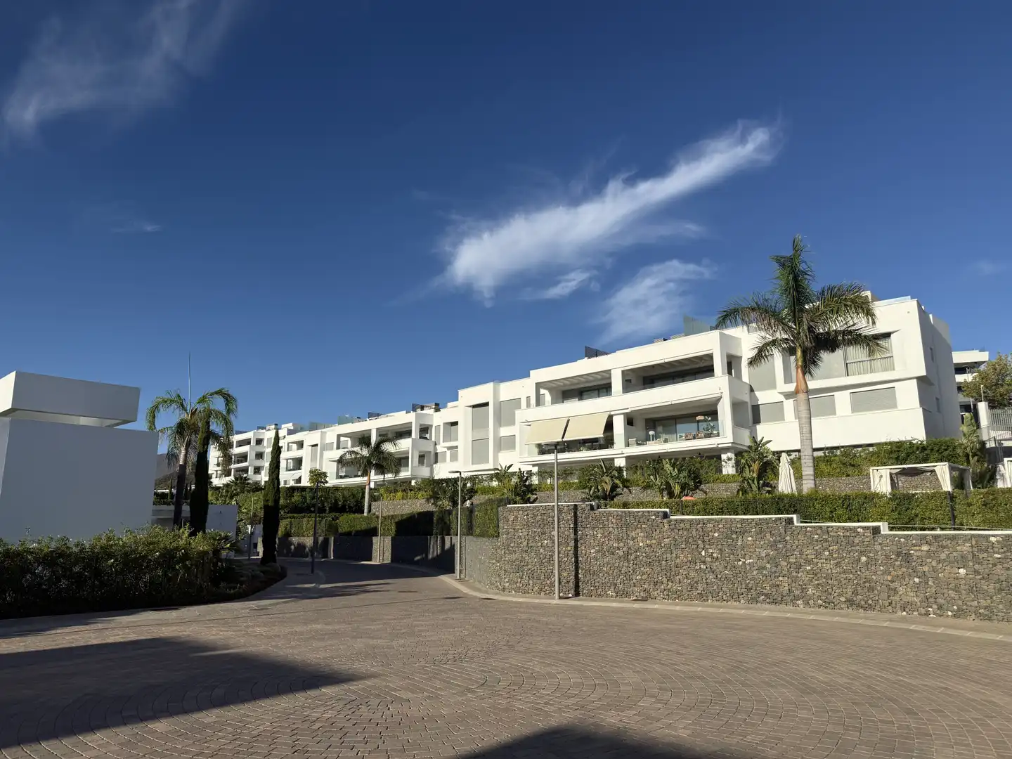 Ground floor for rent in Bahía de Marbella