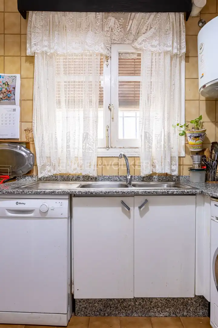 Küche von Haus oder Chalet zum Verkauf in Sevilla mit Klimaanlage, Heizung und Abstellraum