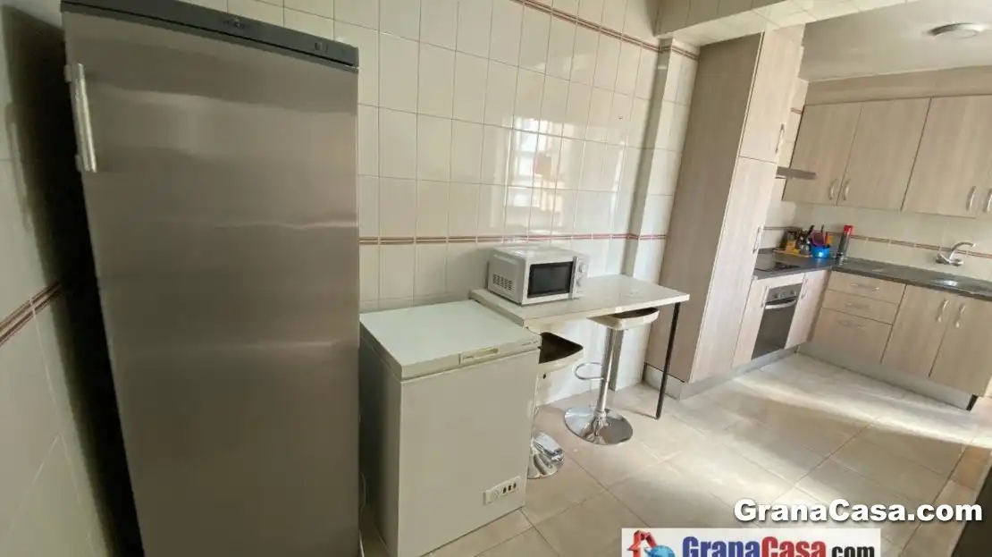 Küche von Wohnung zur untervermieten in Granada mit Klimaanlage, Heizung und Möbliert