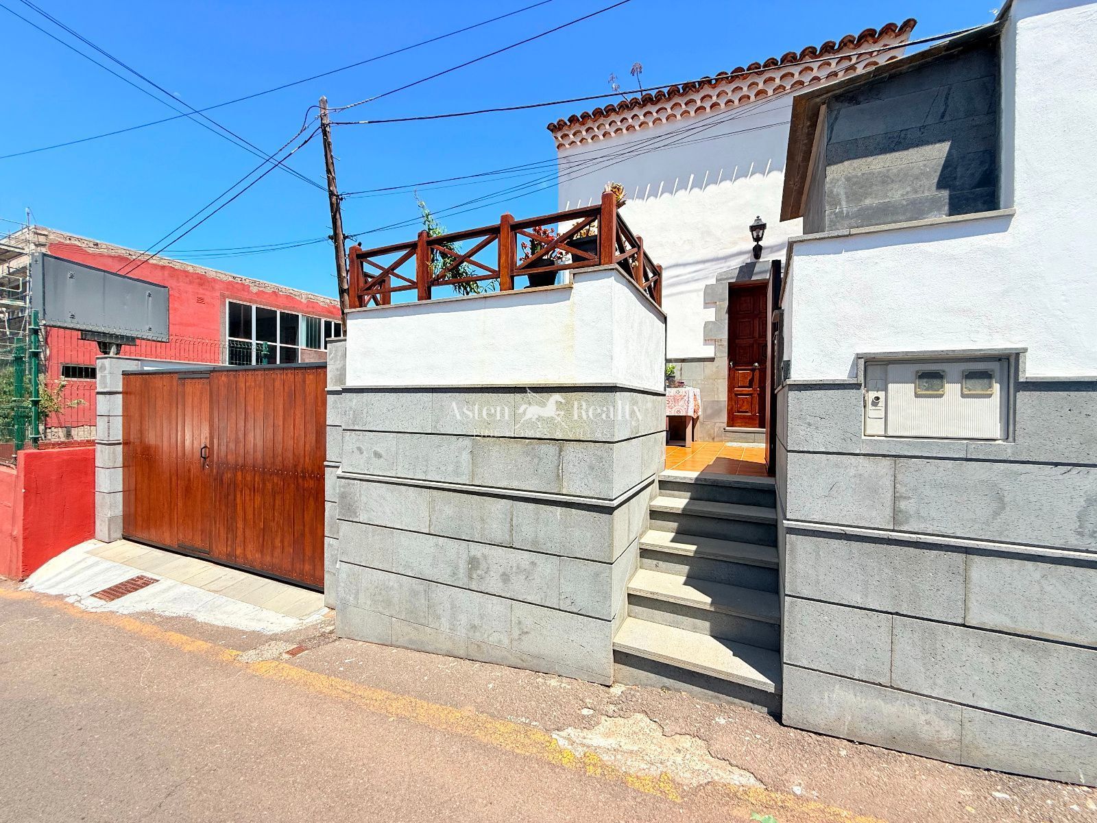Exterior view of House or chalet for sale in Tegueste  with Private garden, Terrace and Storage room