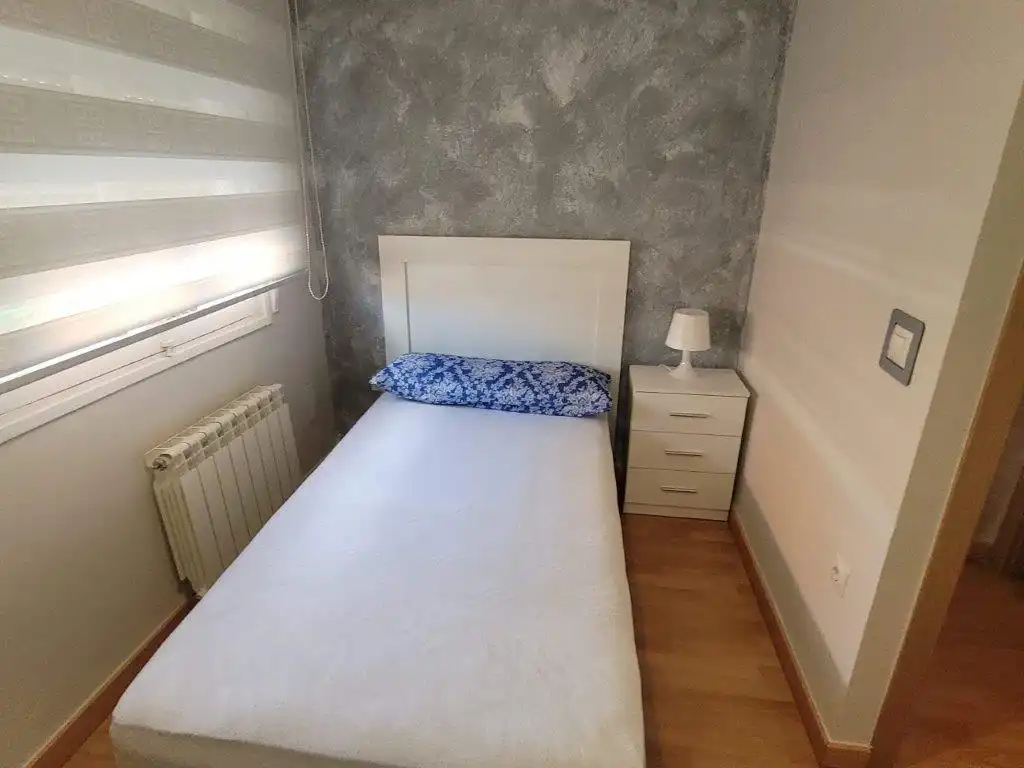 Bedroom of Flat for rent in Medina del Campo  with Heating, Furnished and Oven