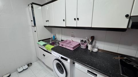 Ocasión en Alberite. Amplio piso distribuido en 3 habitaciones dobles, 2 baños, cocina equipada con electrodomésticos y gran salón