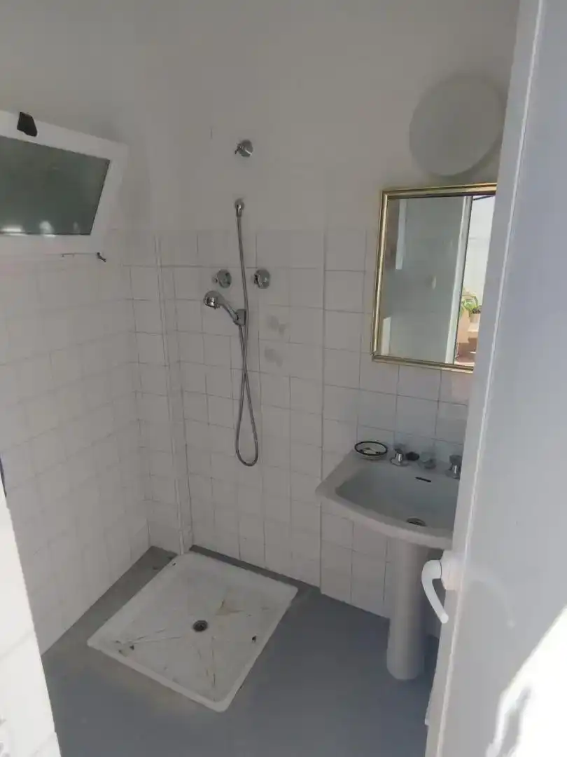 Badezimmer von Wohnung zur Miete in Jalance mit Klimaanlage, Möbliert und Waschmaschine