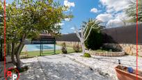 Garden of House or chalet for sale in Coslada  with Air Conditioner and Swimming Pool