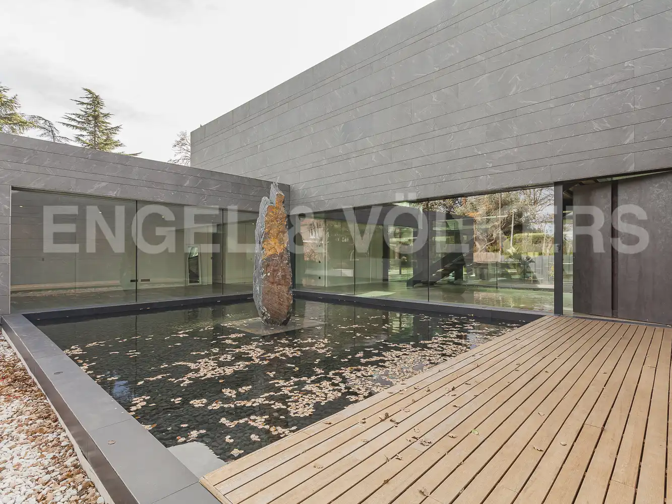 Vista exterior de Casa o xalet de lloguer en Sant Cugat del Vallès amb Aire condicionat, Calefacció i Jardí privat