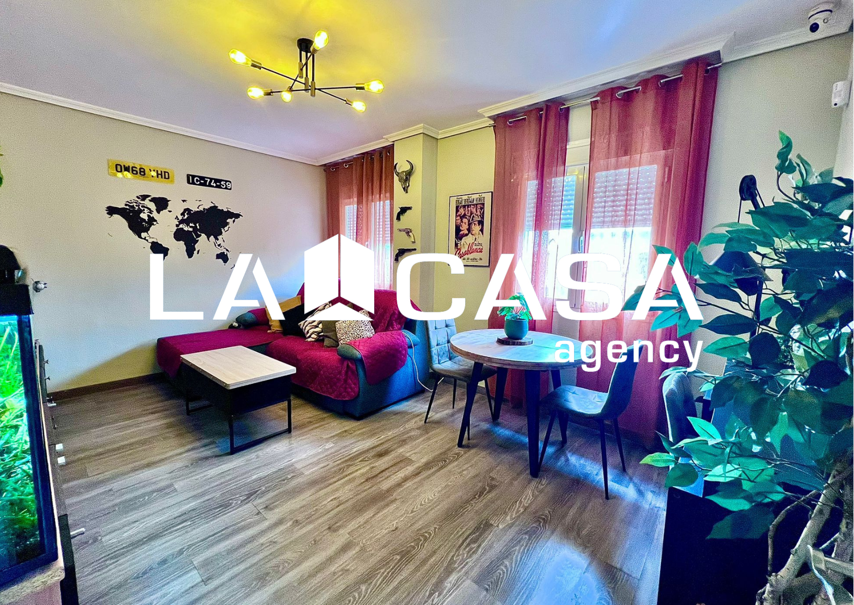 Vista exterior de Piso en venta en  Sevilla Capital con Trastero