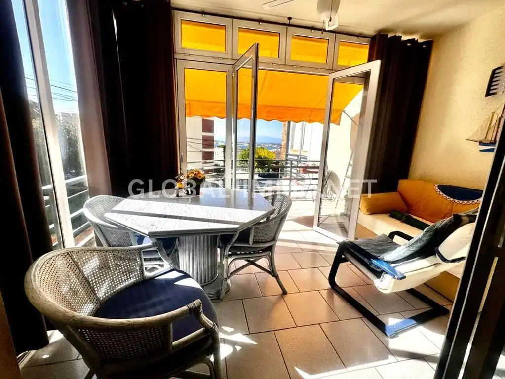 Terrassa de Apartament en venda en Roses amb Aire condicionat, Calefacció i Terrassa