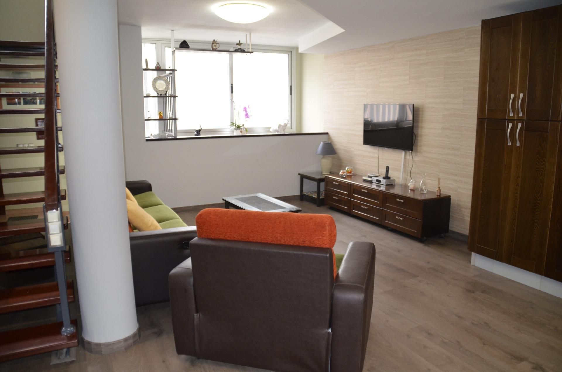 Sala d'estar de Casa o xalet en venda en Arucas amb Jardí privat