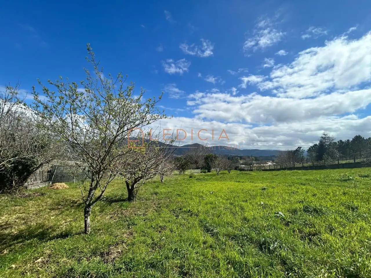 Terreno en venta en Redondela