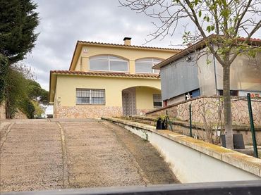 Haus zum Verkauf in Can Domenec
