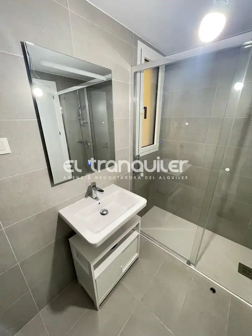 Appartamento con piscina in affitto a Calle Gales, imagen 16