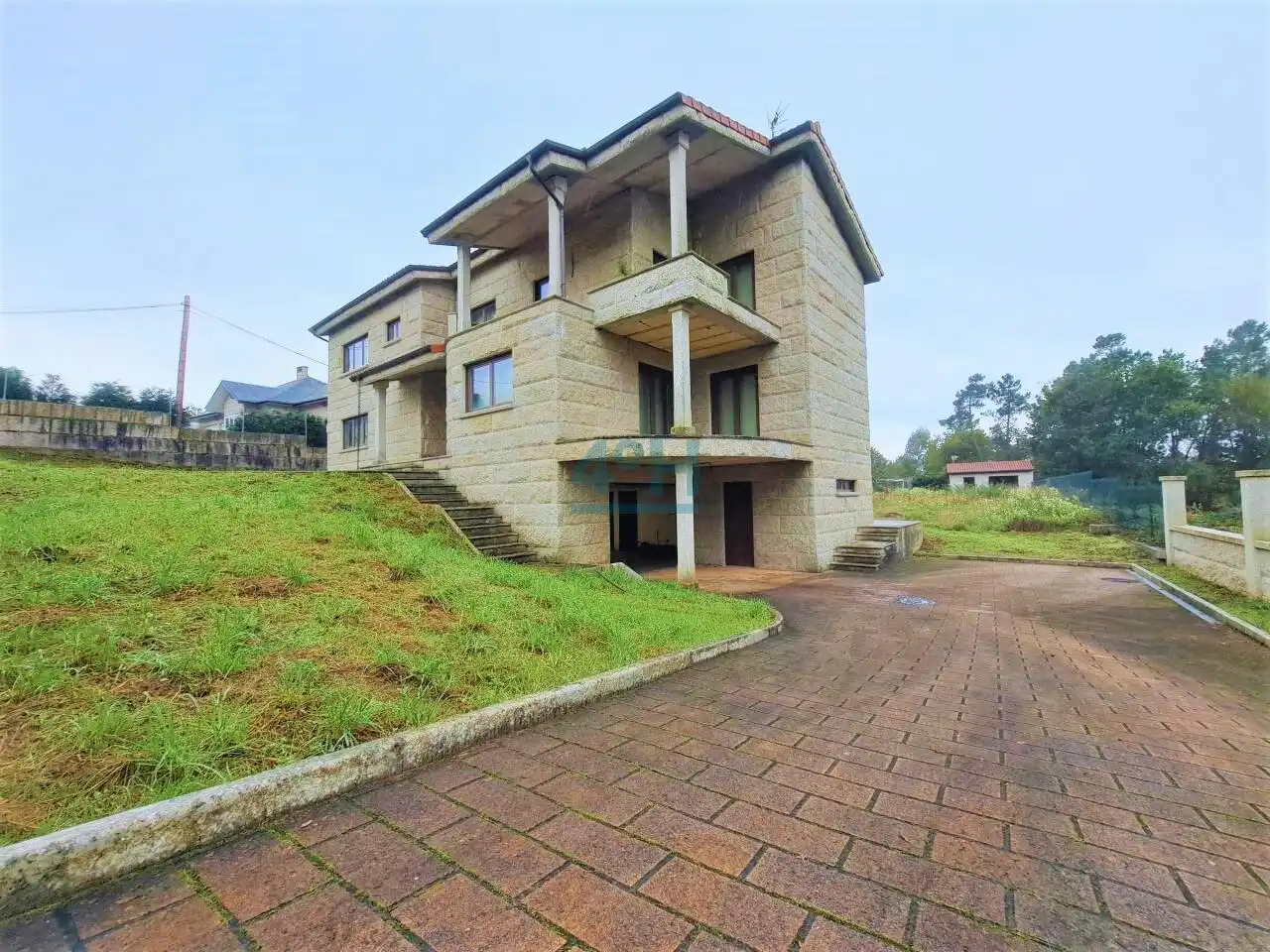 Vista exterior de Casa o chalet en venta en O Carballiño   con Calefacción, Jardín privado y Terraza