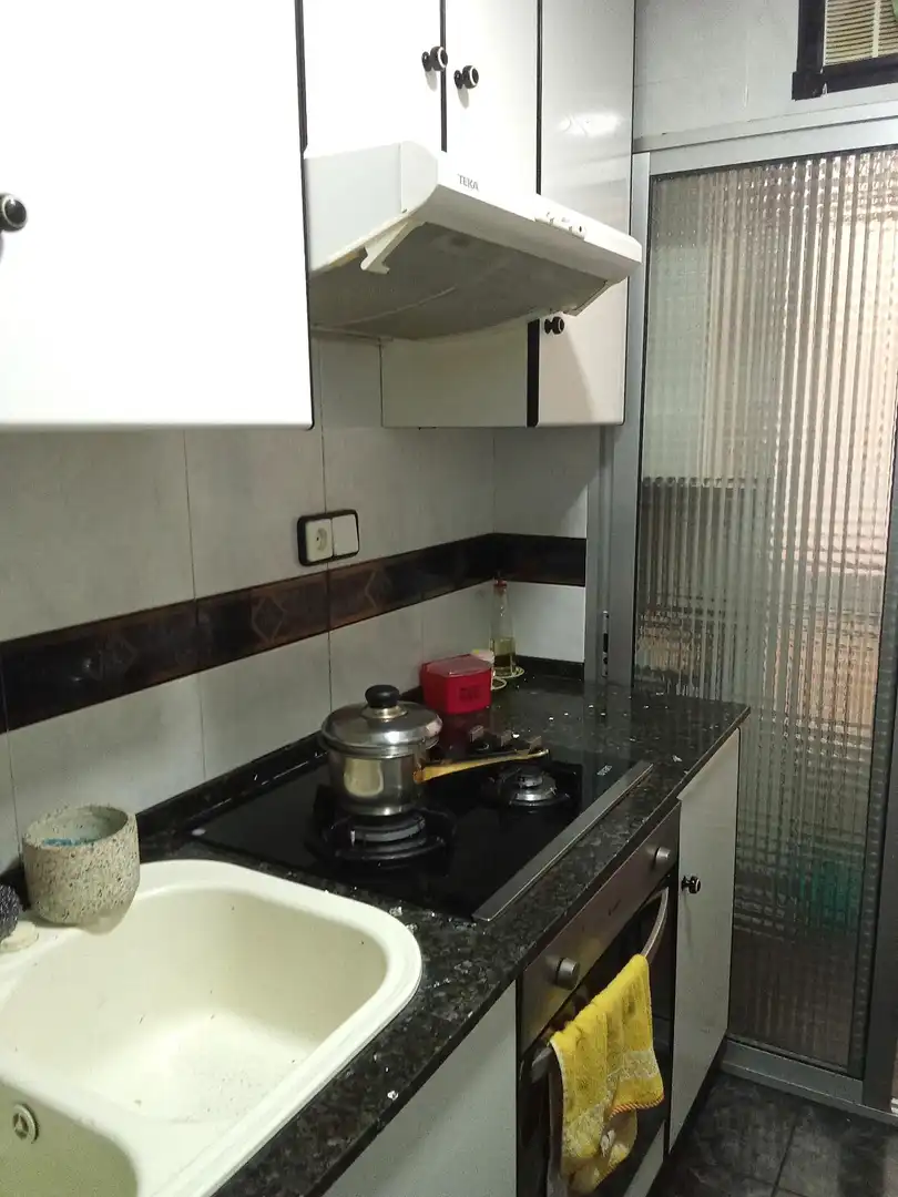 Kitchen of Flat for sale in Badalona