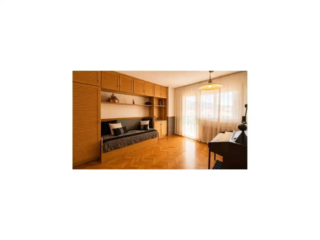 Wohnung zur Miete in Avenida Montserrat, Centre
