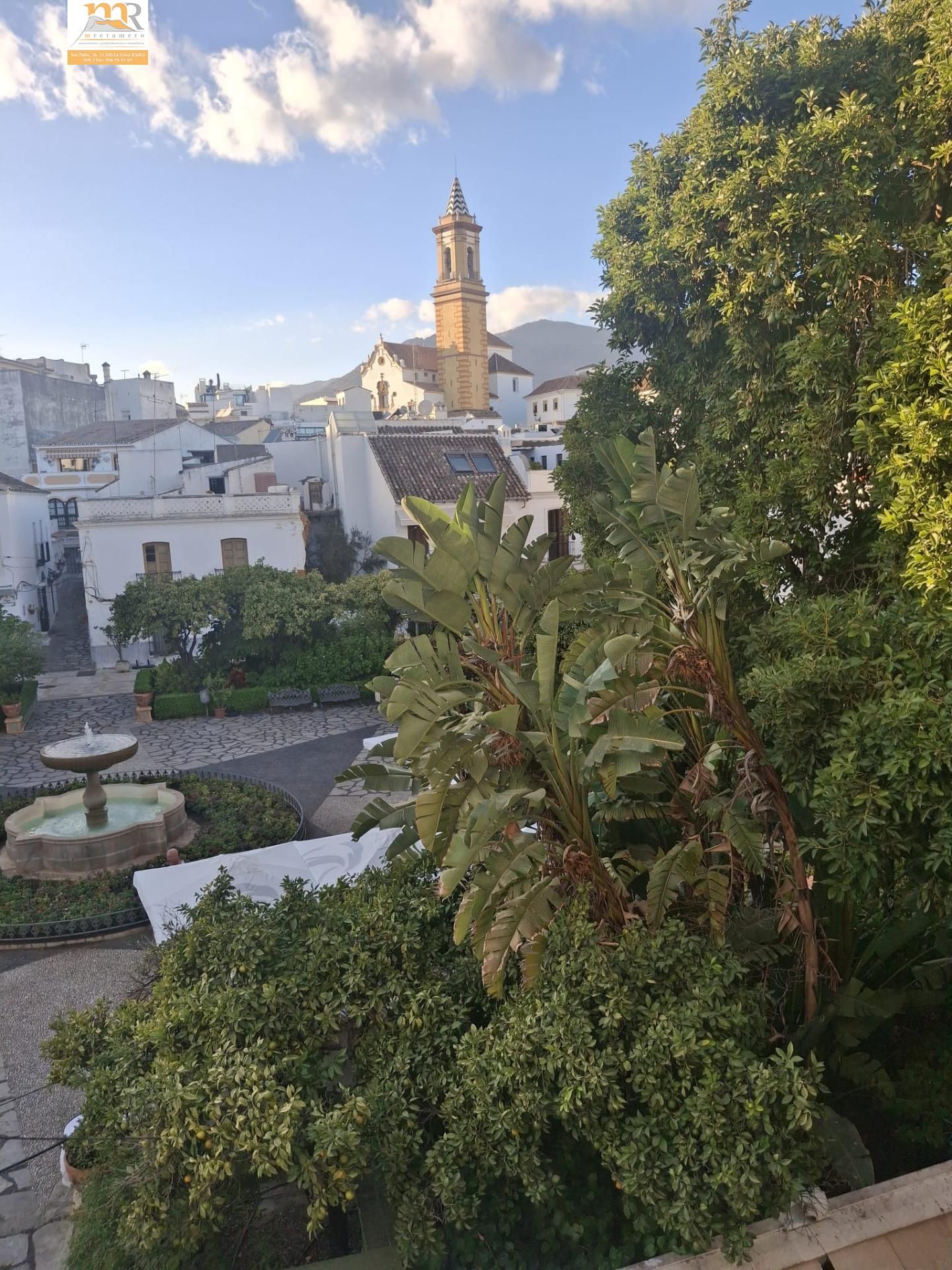 Vista exterior de Piso de alquiler en Estepona con Jardín privado y Balcón