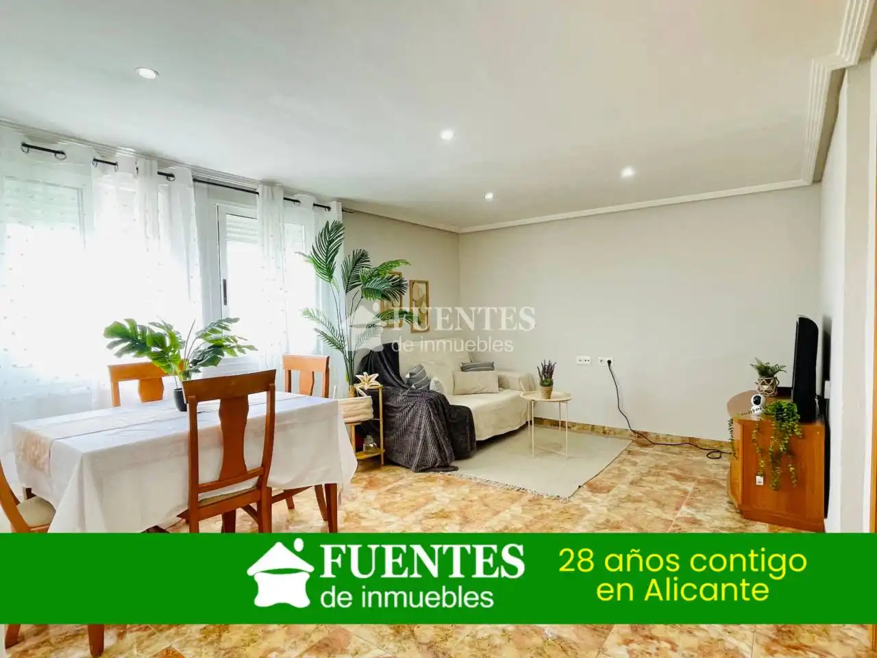 Vista exterior de Piso en venta en San Vicente del Raspeig / Sant Vicent del Raspeig