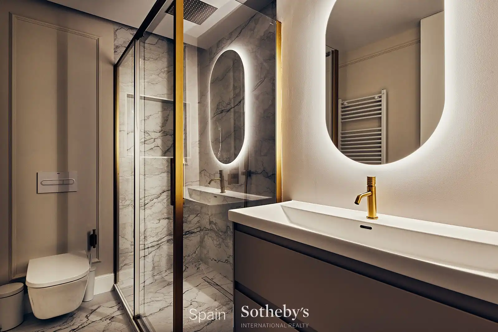 Baño de Apartamento en venta en Madrid con Aire acondicionado, Calefacción y Terraza