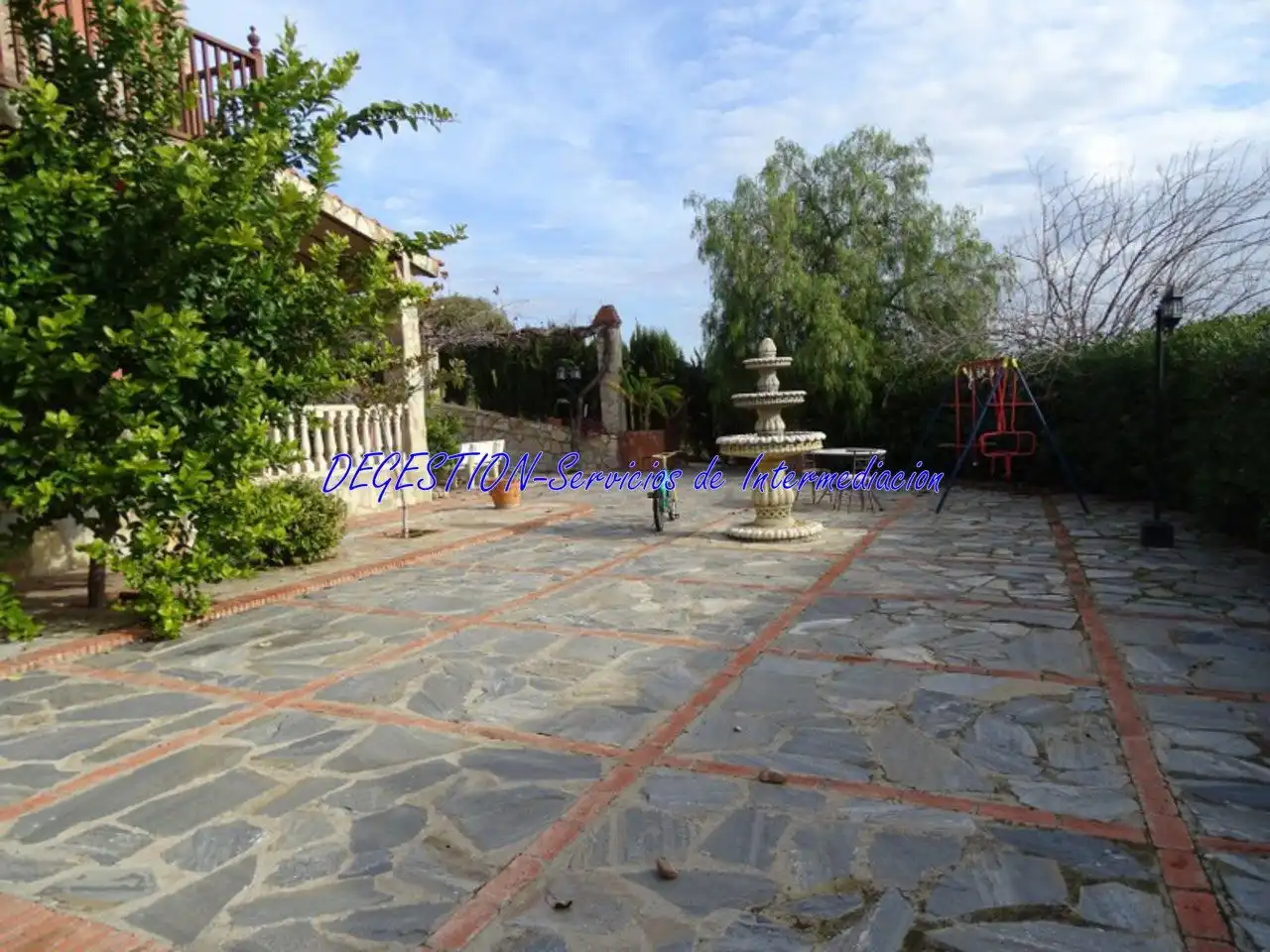 Jardí de Casa o xalet en venda en Guarromán amb Aire condicionat, Jardí privat i Terrassa