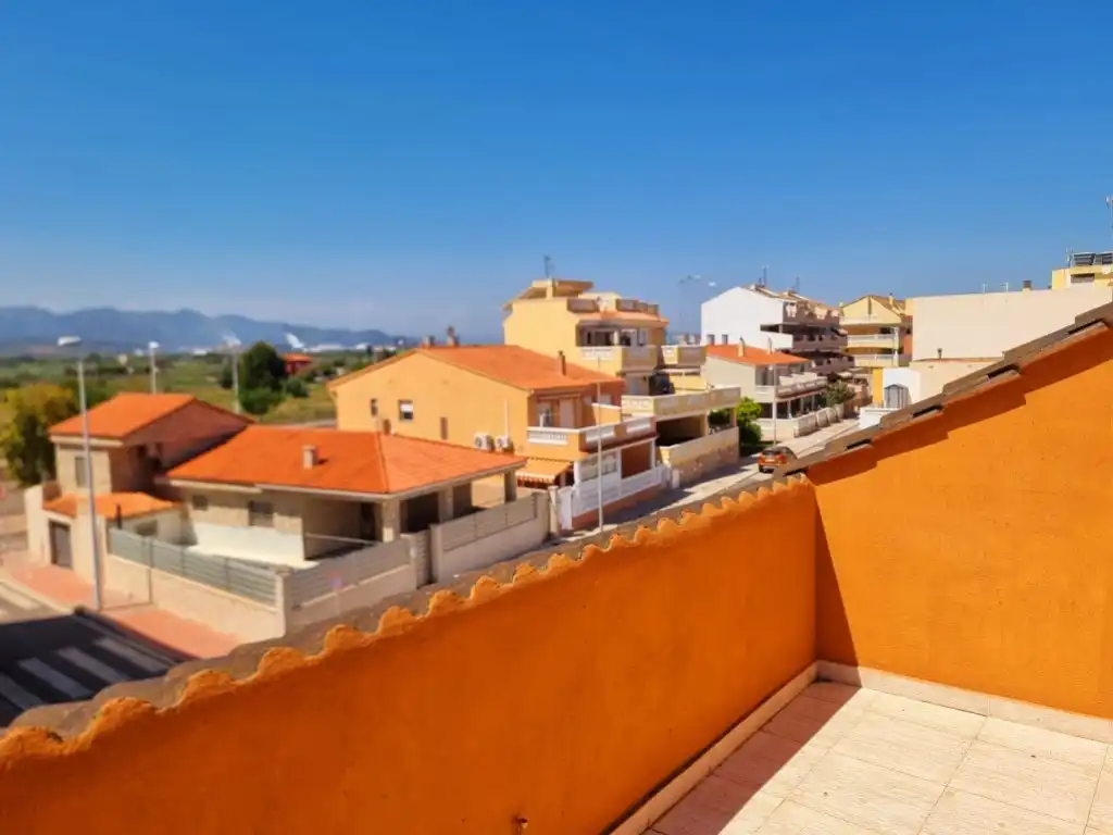Vista exterior de Casa o chalet en venta en Chilches / Xilxes