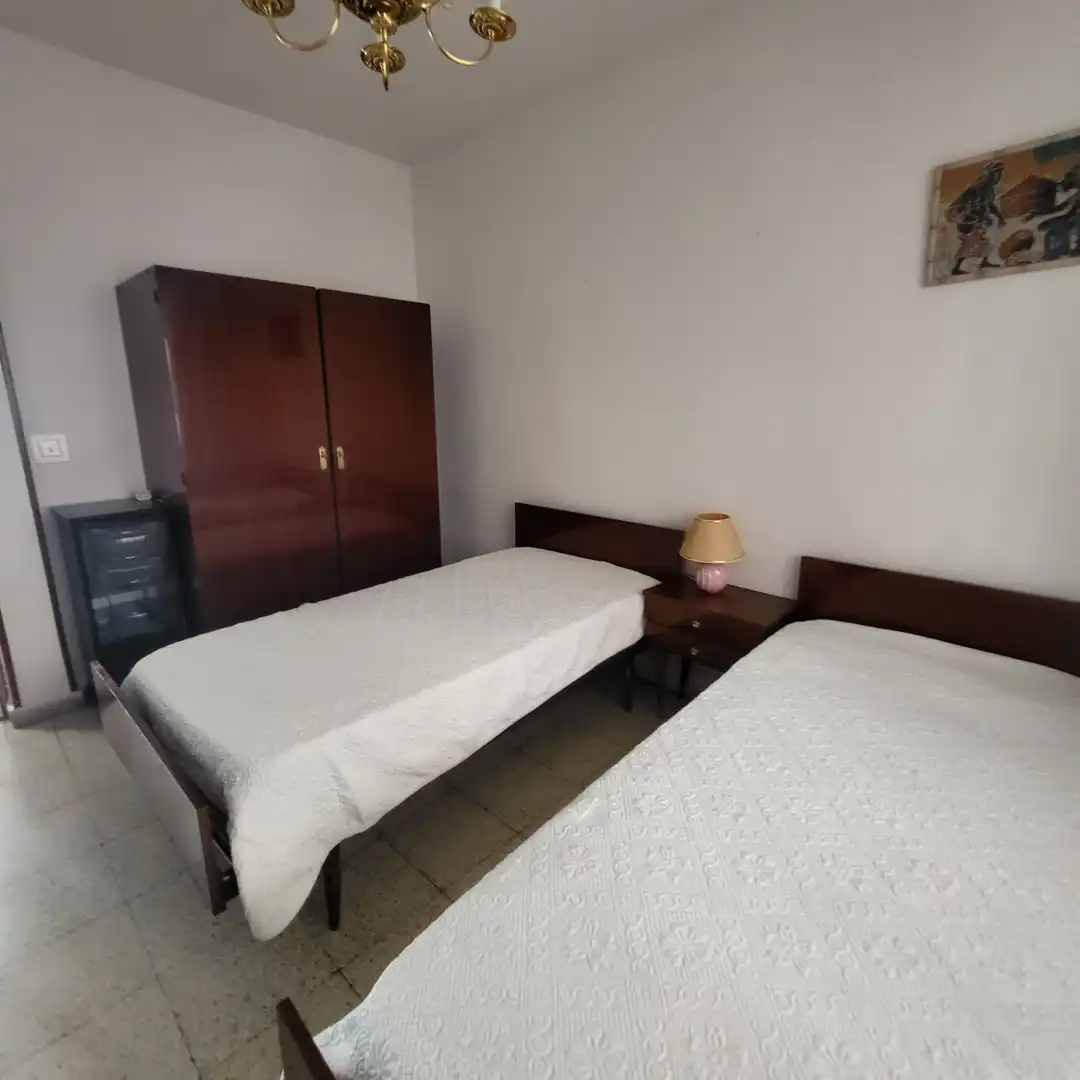 Habitación de Piso de alquiler en Ávila con Calefacción, Terraza y Amueblado