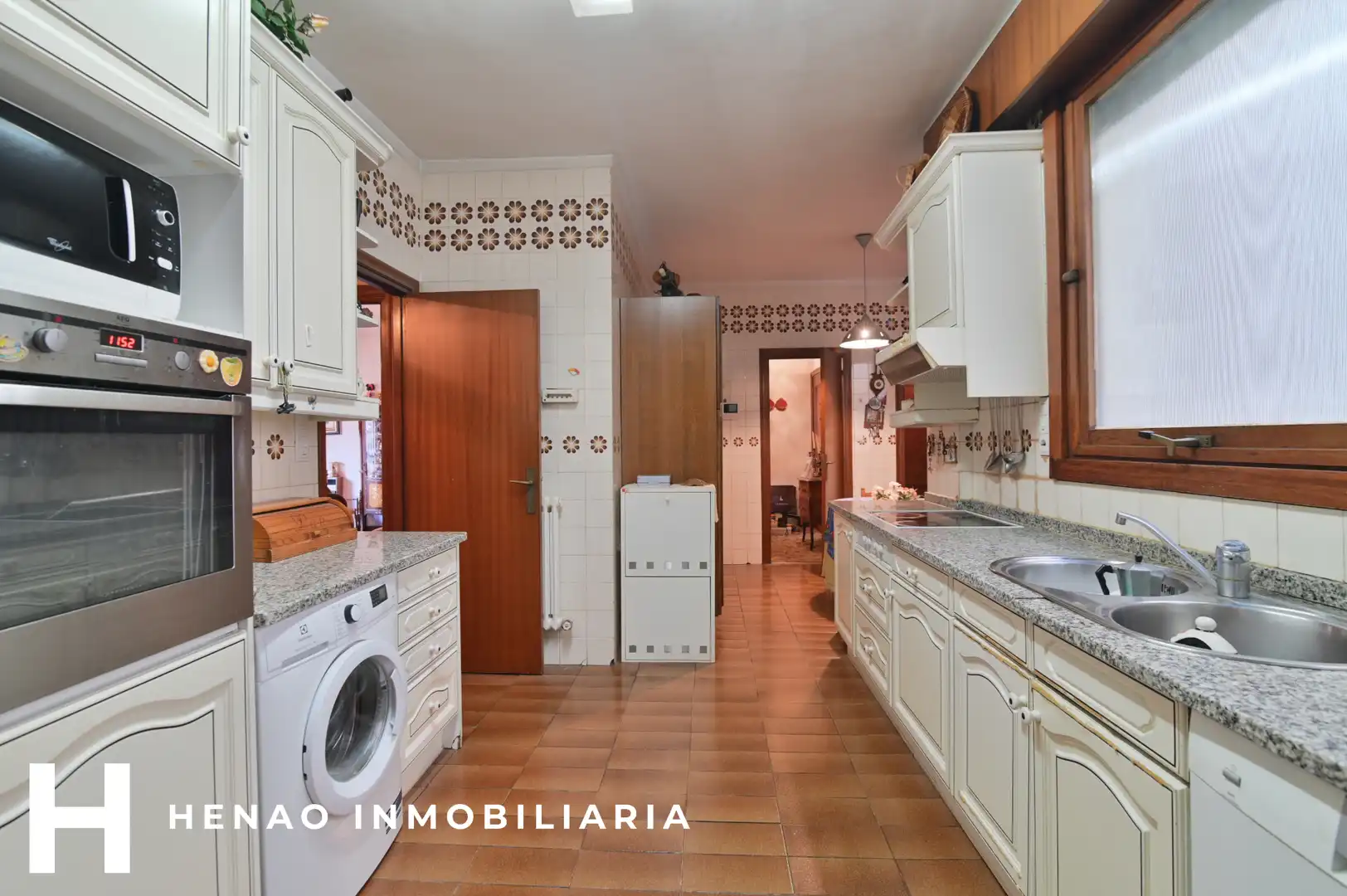 Kitchen of Flat for sale in Abando - Albia