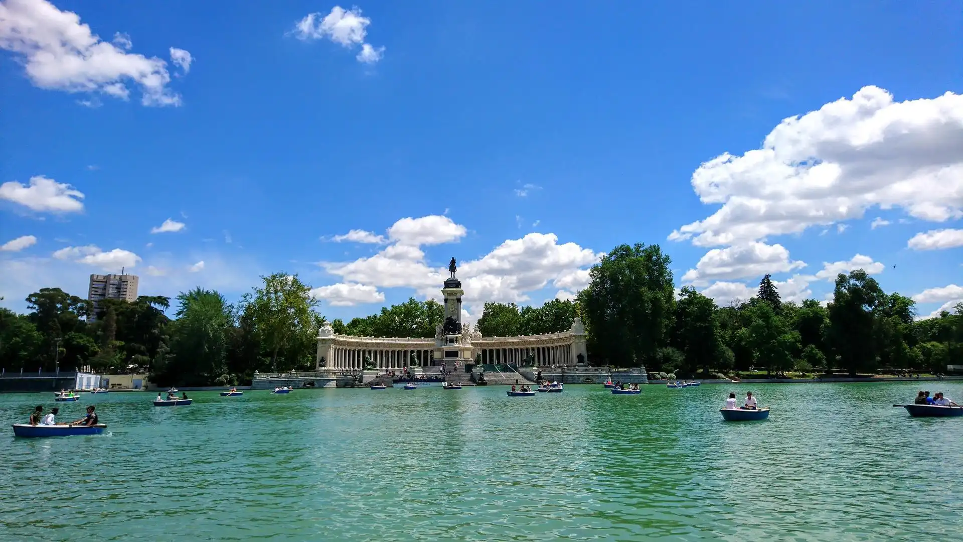 Vista exterior de Estudi de lloguer en Madrid