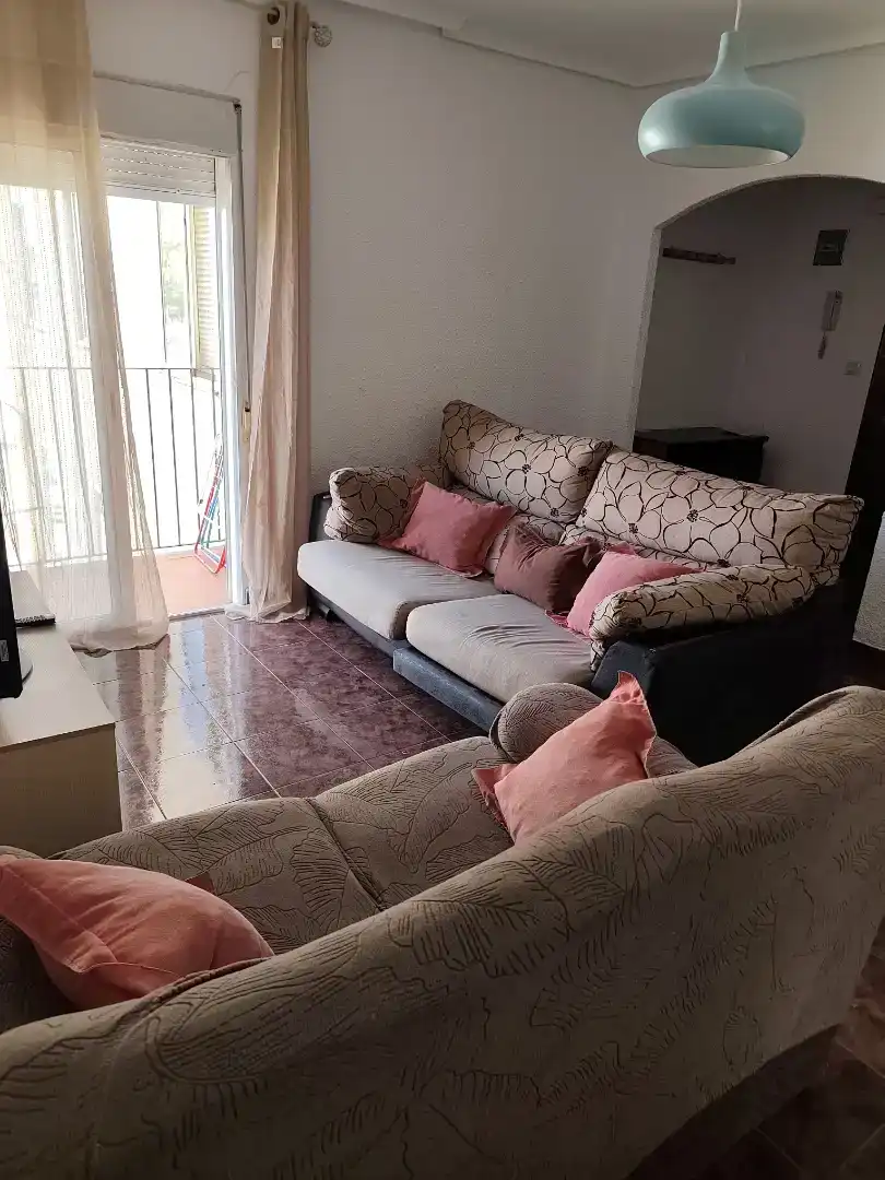 Wohnzimmer von Wohnung zur Miete in Hospital