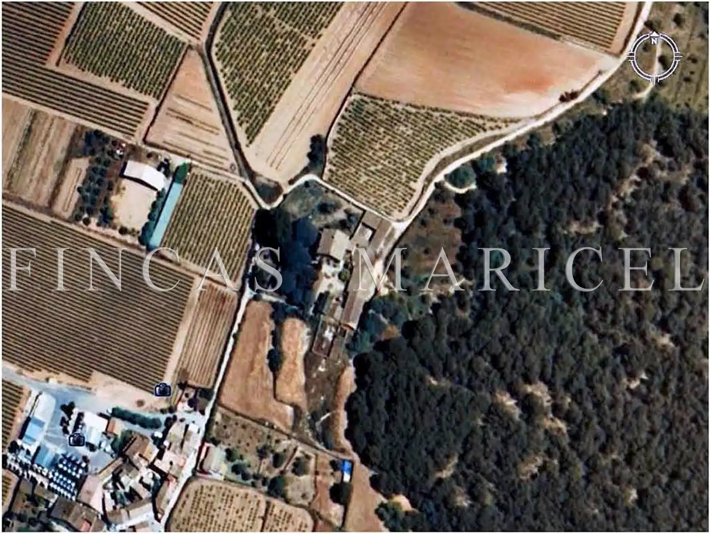Finca rústica en venda a Vallpineda - Rocamar