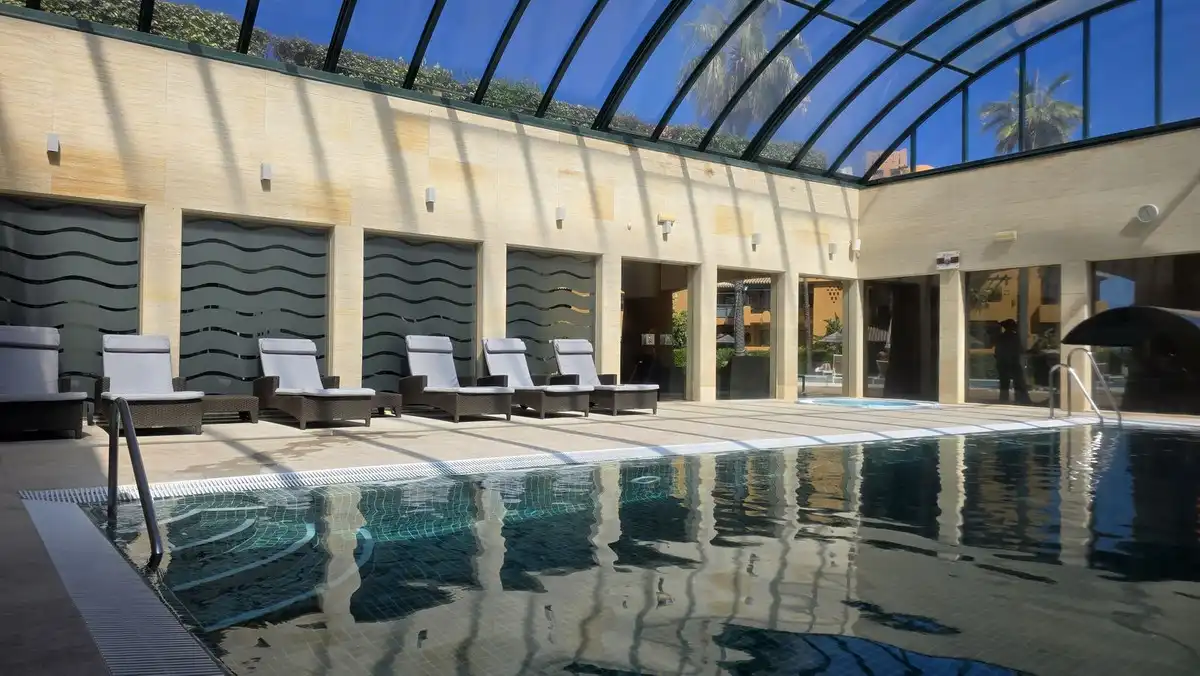 Piso con ascensor en venta en Estepona Pueblo, imagen 3