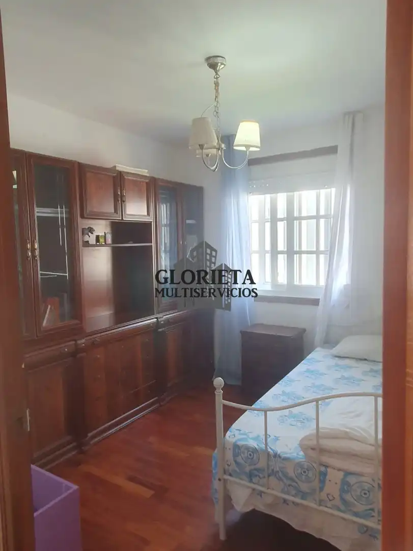 Bedroom of Flat for sale in Vigo   with Heating, Parquet flooring and Storage room