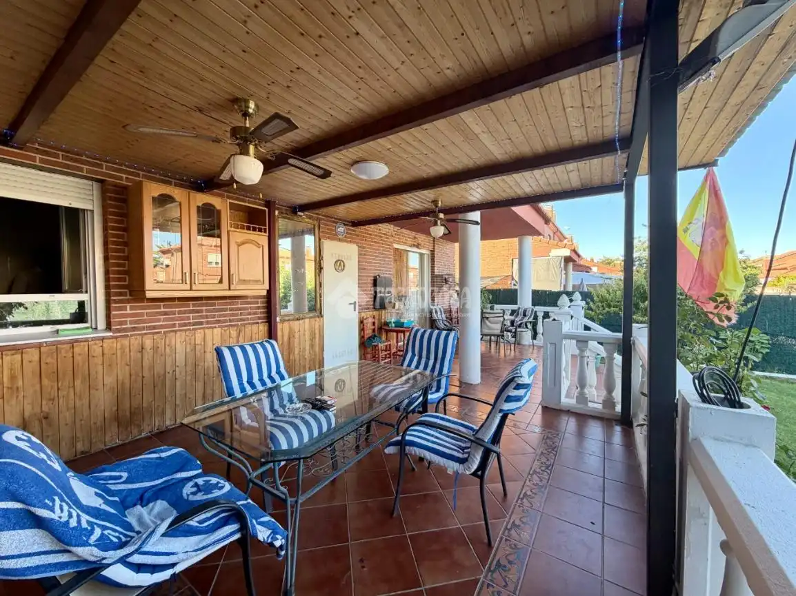 Casa pareada en venta en Villanueva de la Torre, imagen 32