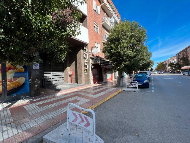 Garaje en Venta en Calle de Alcalá, 595 en Canillejas